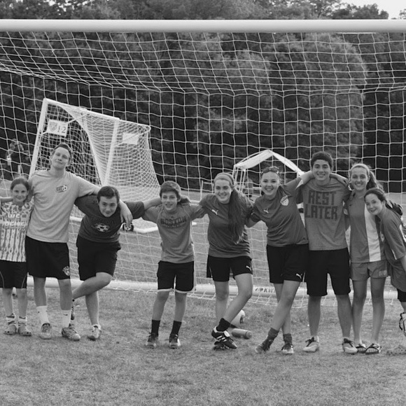 Meet your Posher, Julia - Picture 1 of 1